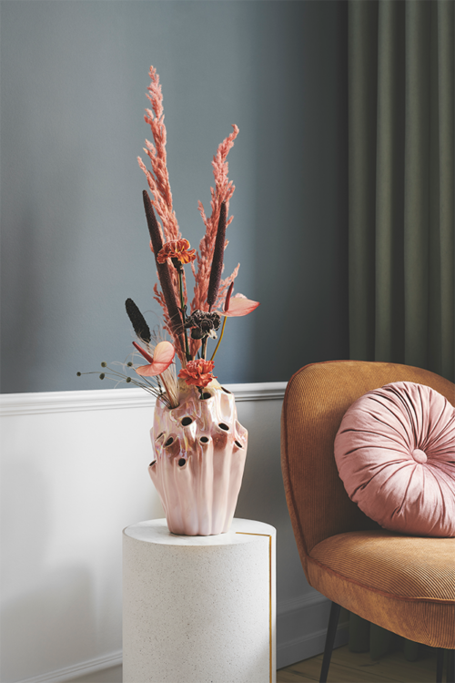 Styling photo of rose Lava Vase